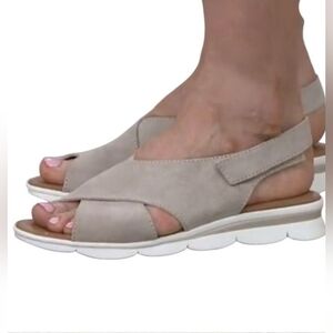 The Flexx Leather Cross-Band Back-Strap Sandals, Size 7, NWOT
